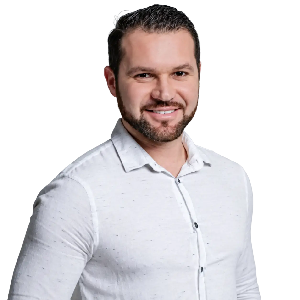 Retrato de Robson Gutebil com camisa branca